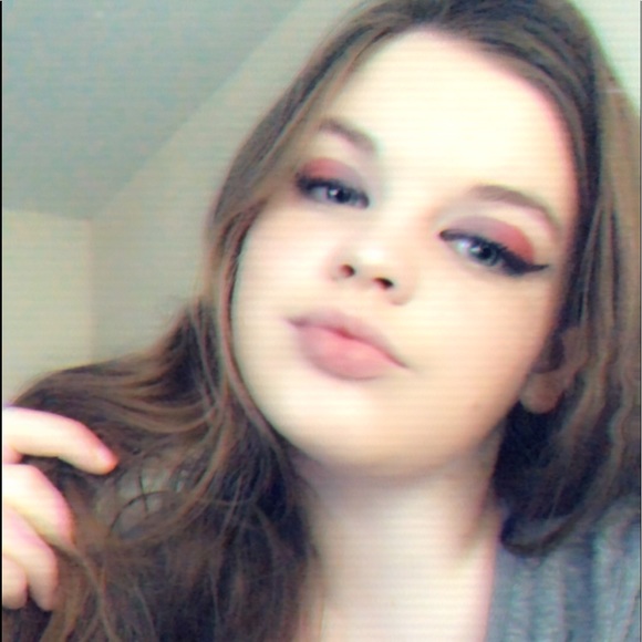 Meet your Posher, Victoria - Picture 4 of 4